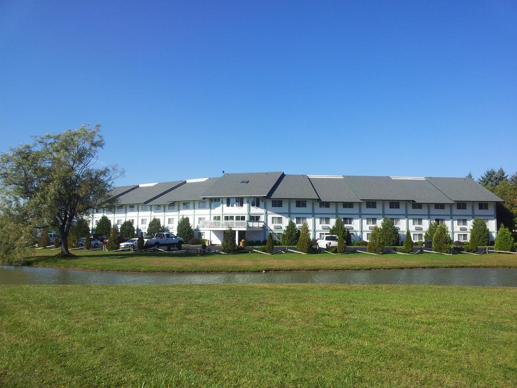 Days Inn By Wyndham Shelburne/Burlington Exterior foto