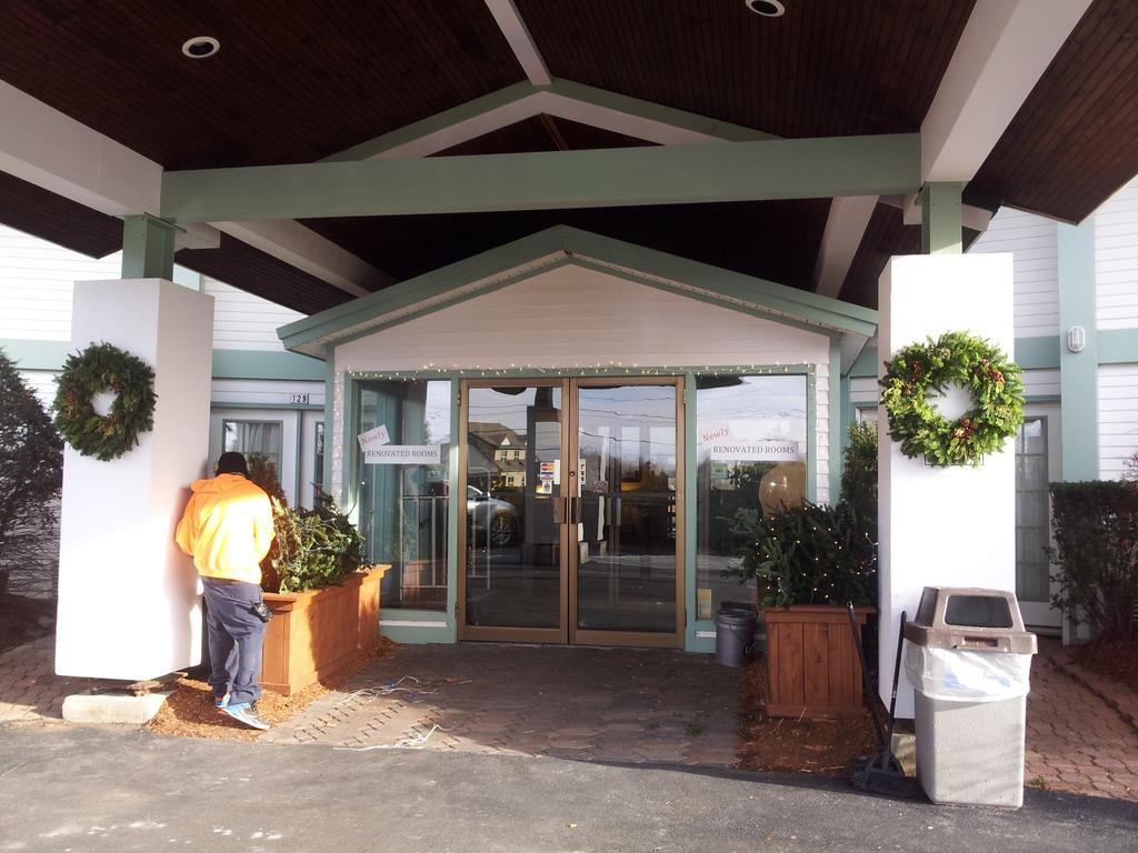 Days Inn By Wyndham Shelburne/Burlington Exterior foto